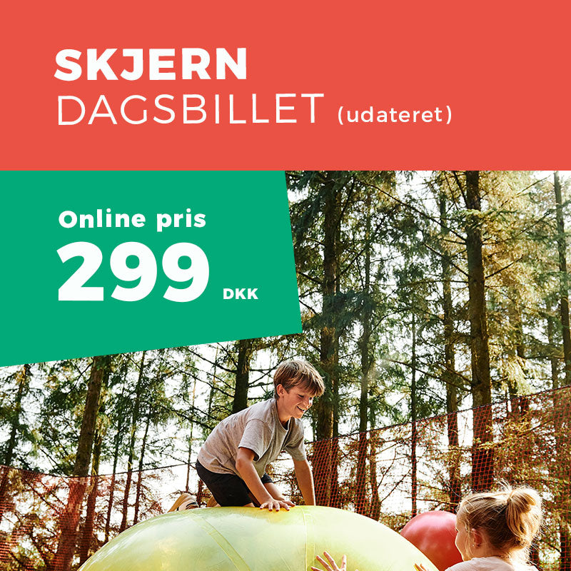 Børn leger i klatrenet med bolde i WOW PARK - forlystelsespark - dagsbillet Skjern udateret - online 299 DKK.