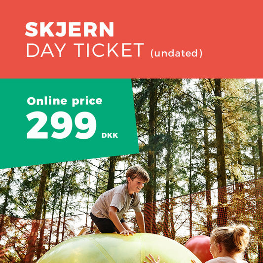 Børn leger i klatrenet med bolde i WOW PARK - forlystelsespark - dagsbillet Skjern udateret - online 299 DKK.