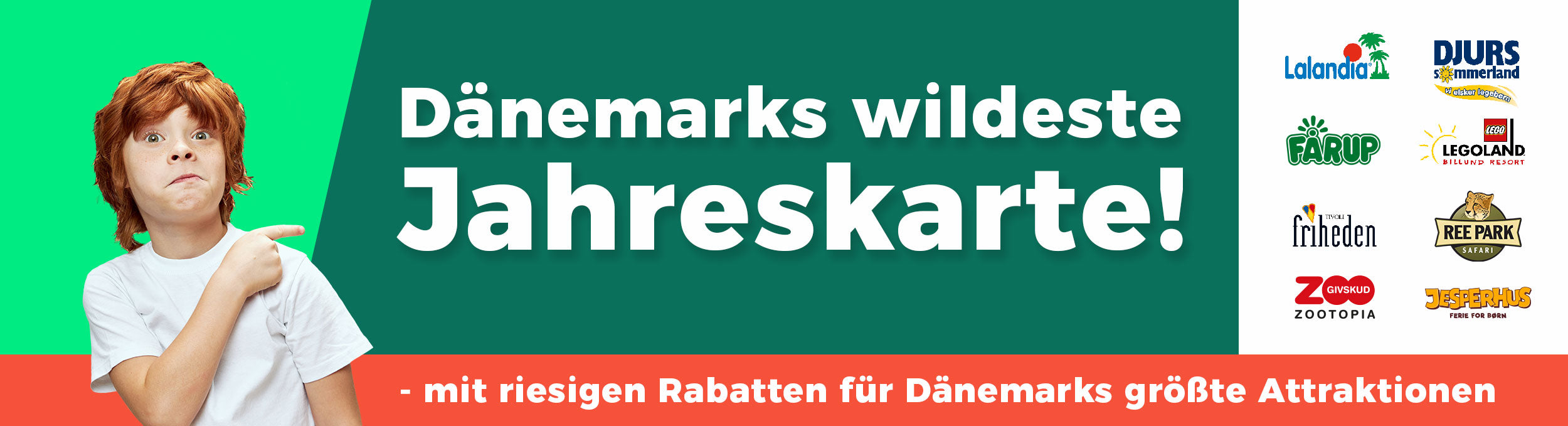 Man sieht einen Jungen, der auf einen Text zeigt. In dem Text steht etwas über die Rabatte, die man mit einer Jahreskarte für WOW PARK erhält.