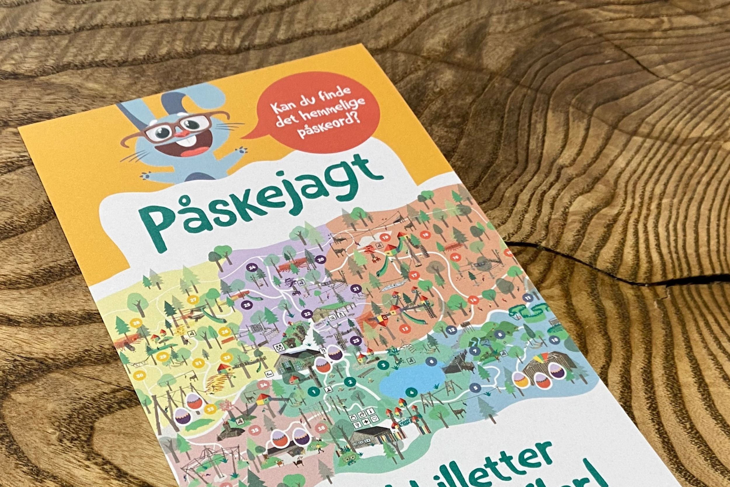 En konkurrence-flyer til en påskekonkurrence i begge parker.