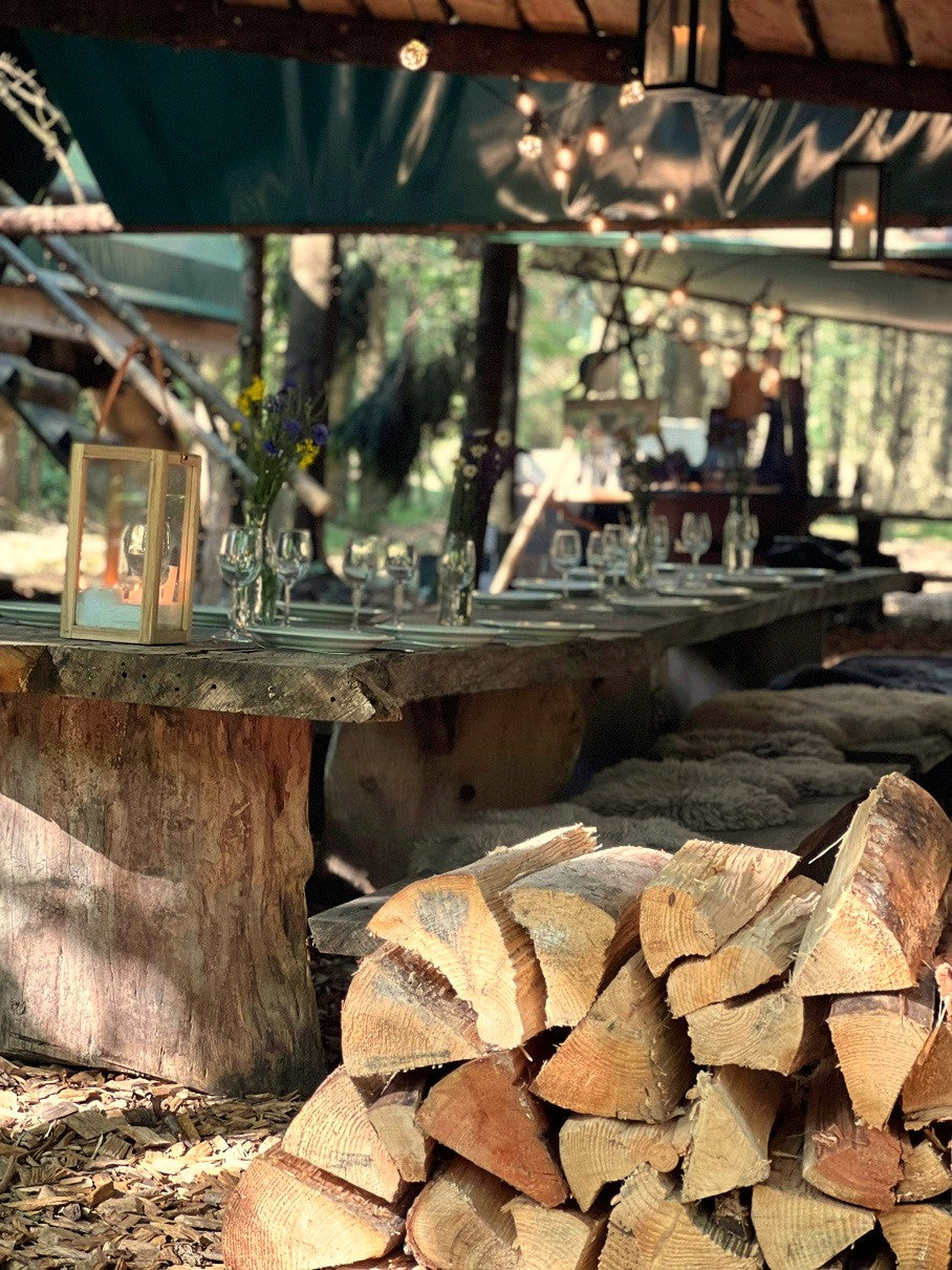 Table setting for a team event in WOW PARK’s camp.